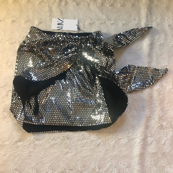 𝅺NWT ZARA Bloggers Fave Sparkly Knotted Skirt - Picture 3 of 11